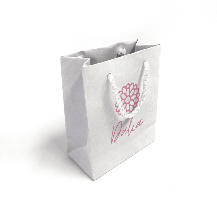 Bolsas de papel chicas personalizadas con tu logo o diseño. Bolsas de papel. Bolsas de papel chicas. Mint Pages