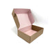 Cajas de cartón grandes personalizadas con logo o diseño. Interior rosa. Mint Pages