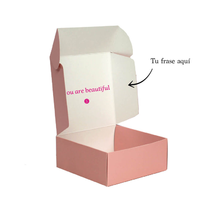 Cajas con logo impreso. Cajas para unboxing. Cajas impresas, Cajas Rosas. Cajas con logo. Cajas Mint Pages.