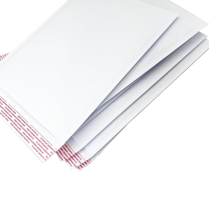 Sobre blanco de burbujas para envíos. Mailers sobre blanco. Sobre para envíos. Mint Pages.